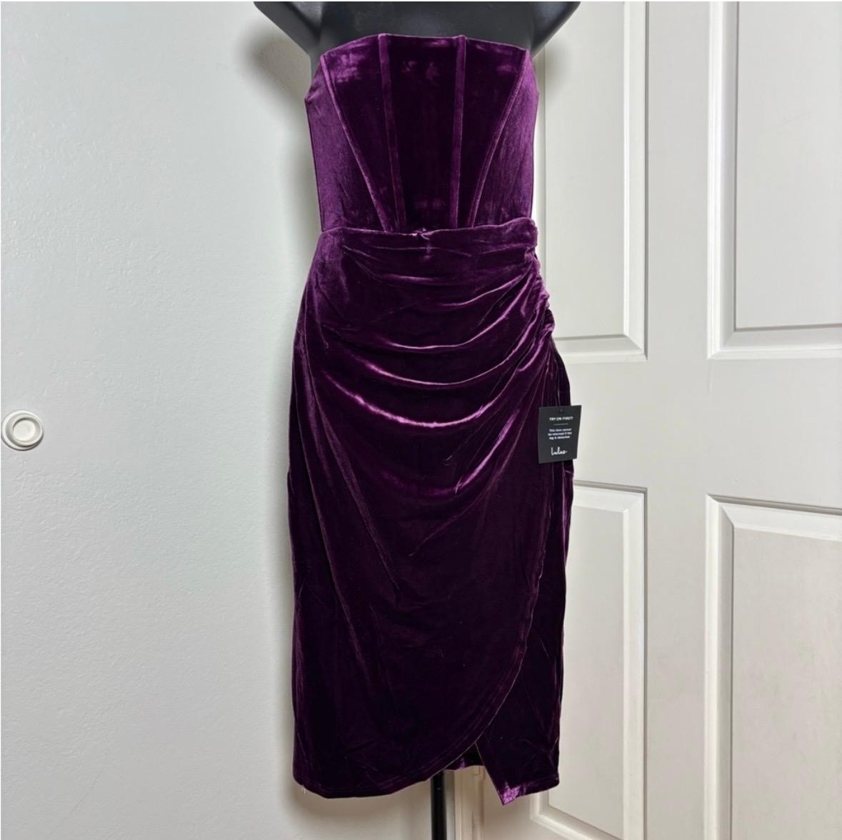 LULUS -Size M- Glamorous Celebrations Dark Purple Velvet Strapless Tulip Dress..