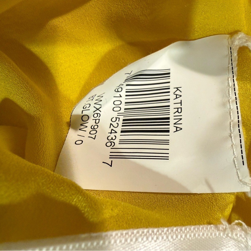 BCBGMAXAZRIA Yellow Jacquard V-Neck Open Back Cocktail Dress Size 0 VWX6P907