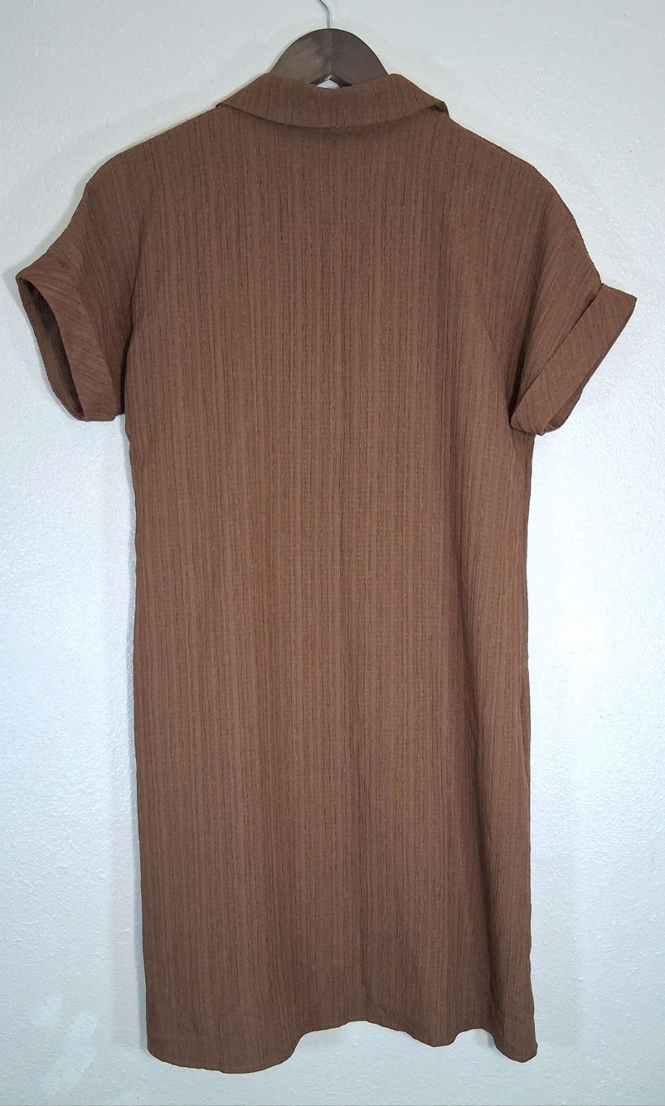 Button-up Front 2-Pocket Knee-Length Dress Size Small, Collar, Cuff Sleeves