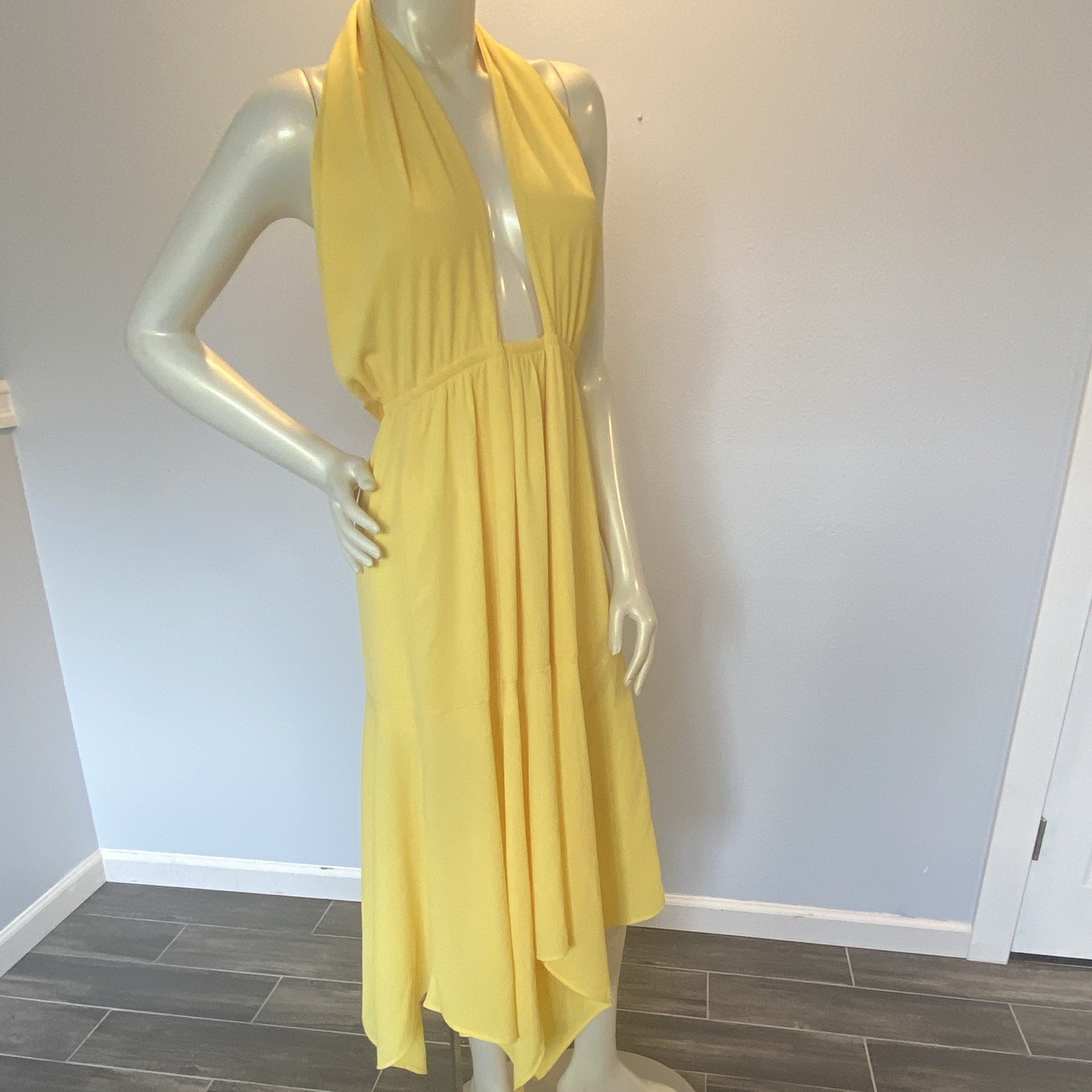 VICI Yellow Halter Backless Open Back Chiffon Midi Dress Pleated XL D-4989