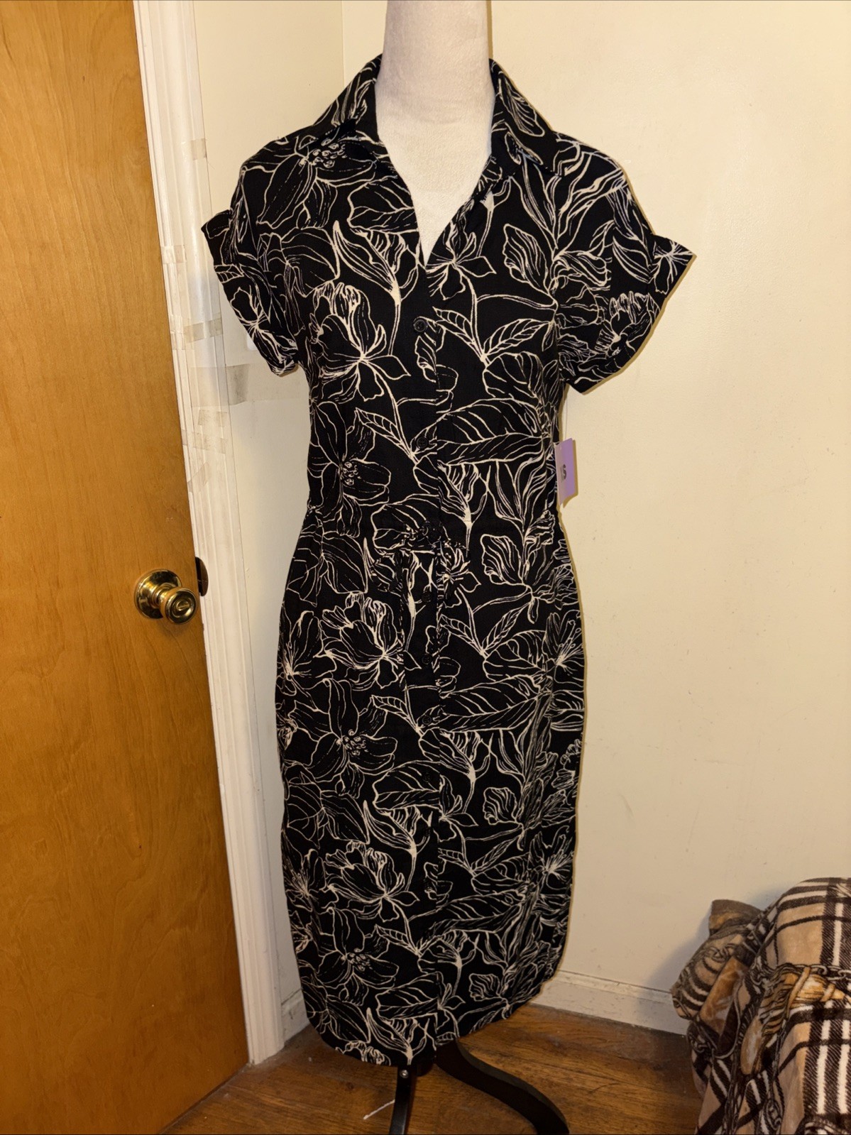 NWT Jewel Badgley Mischka Women’s Black & White Floral Print Midi Dress XS