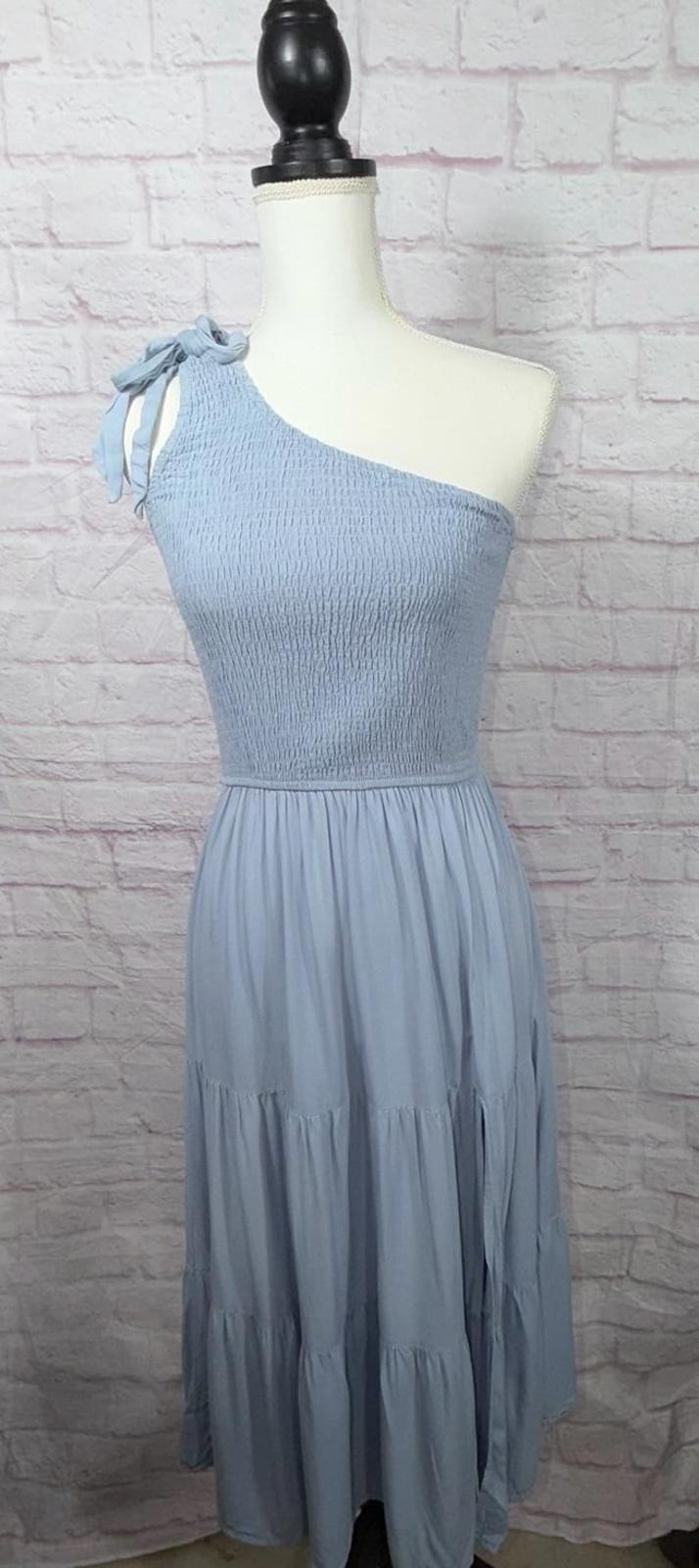 MEROKEETY Medium One-Shoulder Smocked Midi Dress