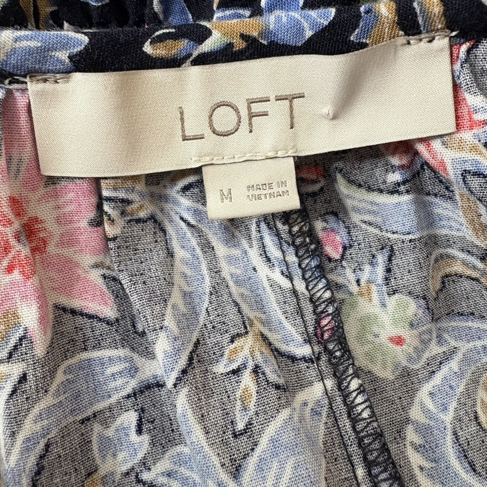 Loft Spring Red Pink Bloom Black Button Front Swing V Neck Dress Size Medium