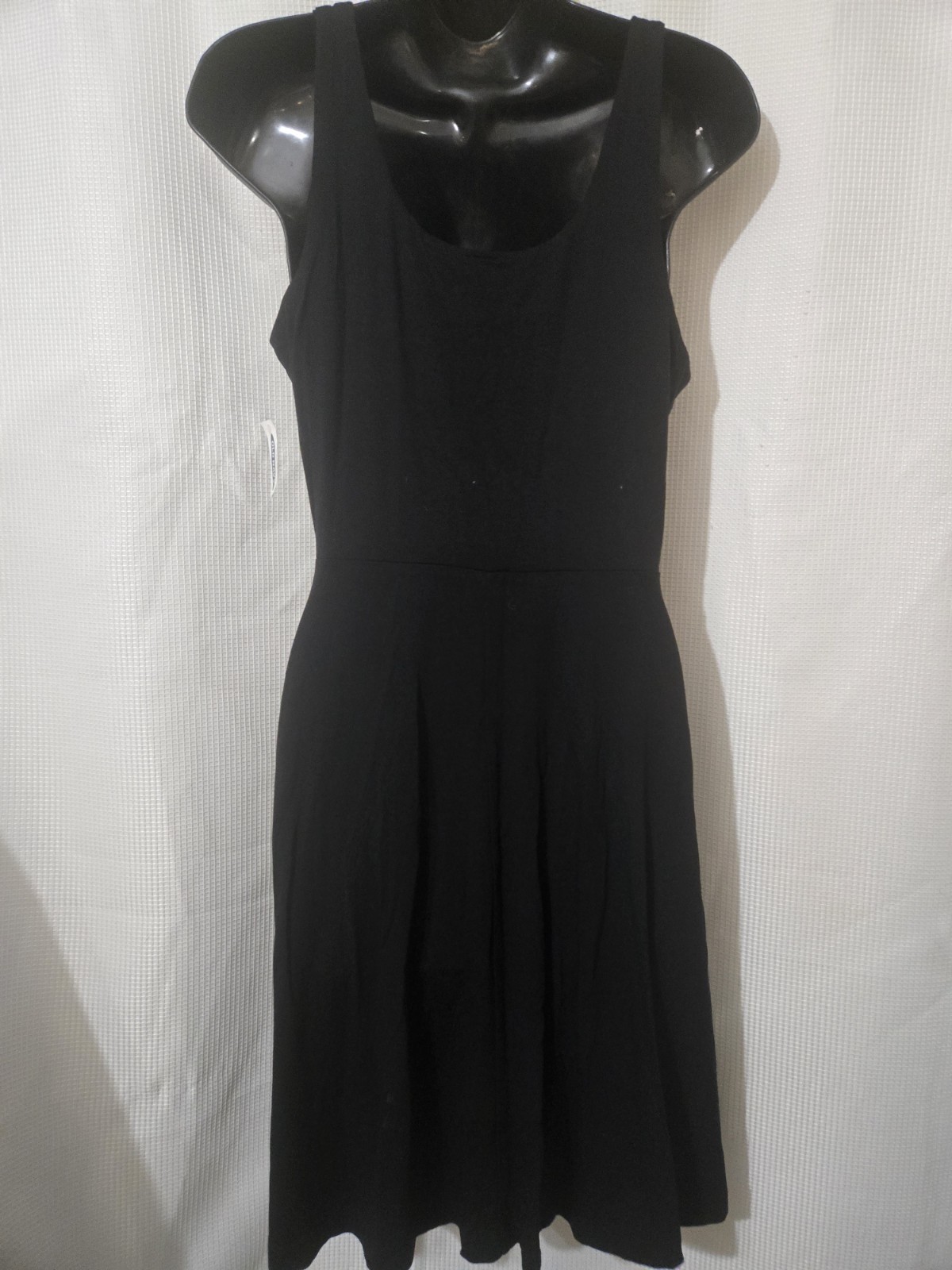 Old Navy Black Solid Knit A-Line Dress Scoop Neck Sleeveless Knee Length M