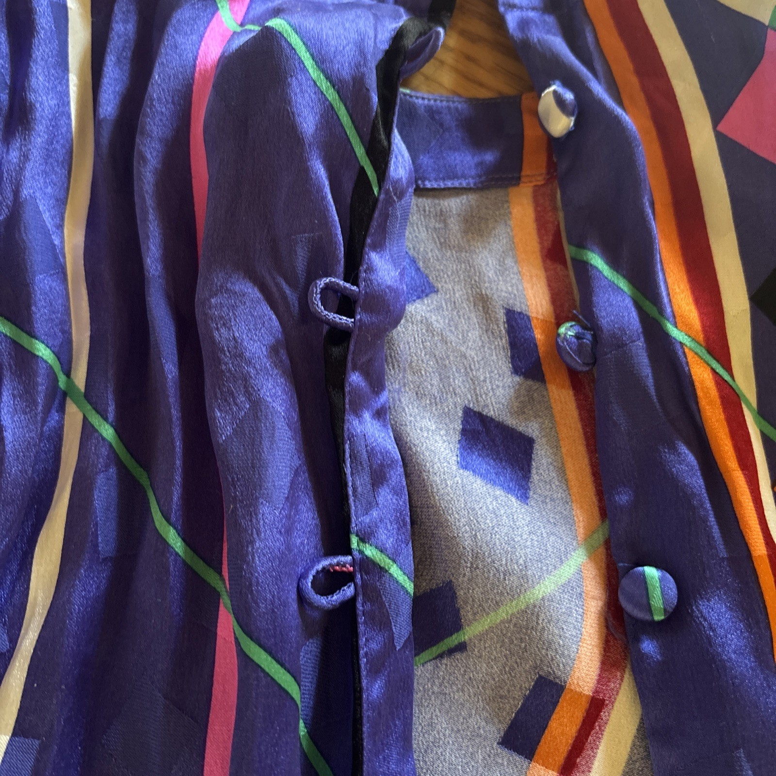 VINTAGE JOAN LESLIE GEOMETRIC PATTERN 80s 100% SILK