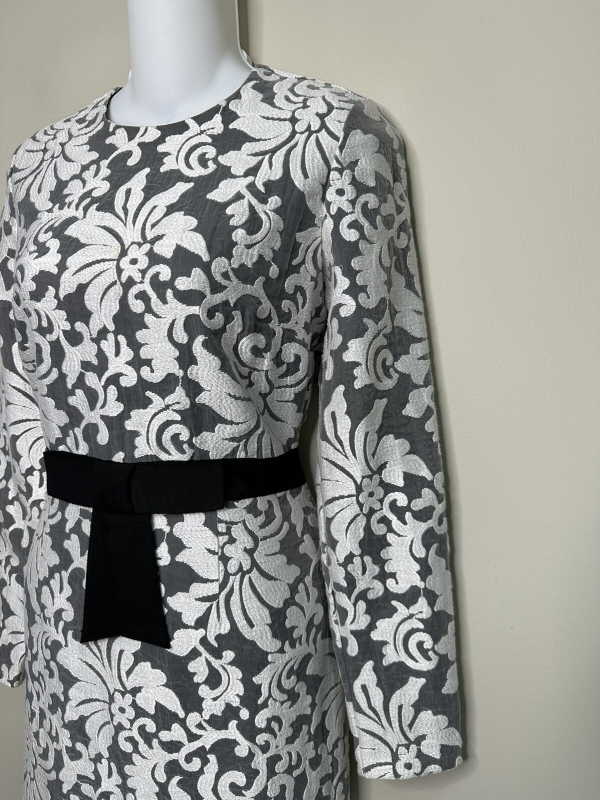Draper James Gray & White Embroidered Fabric Dress Occasion Long Sleeve~ 4