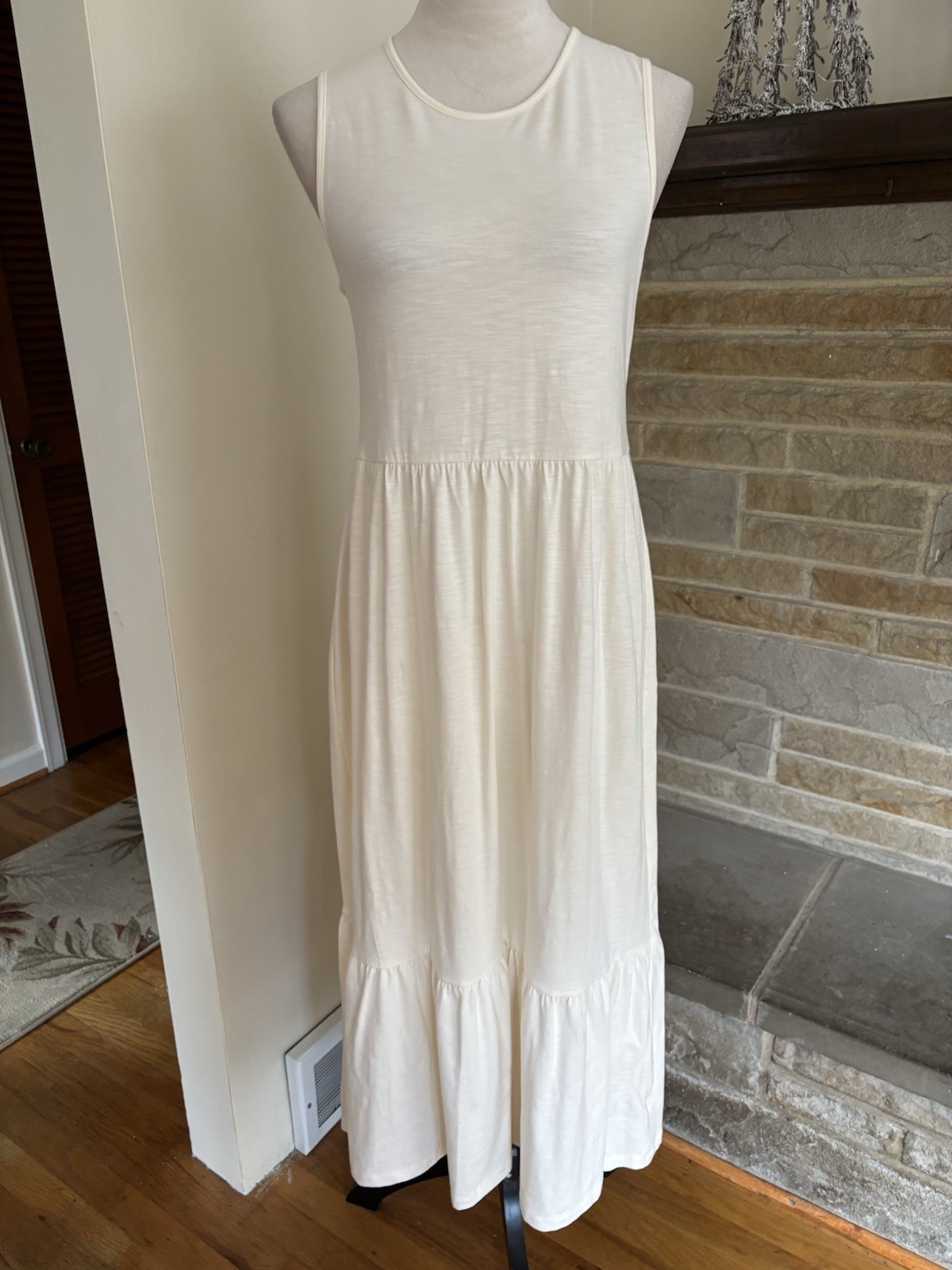 Old Navy NWOT 96% cotton cream ivory comfortable dress sz M