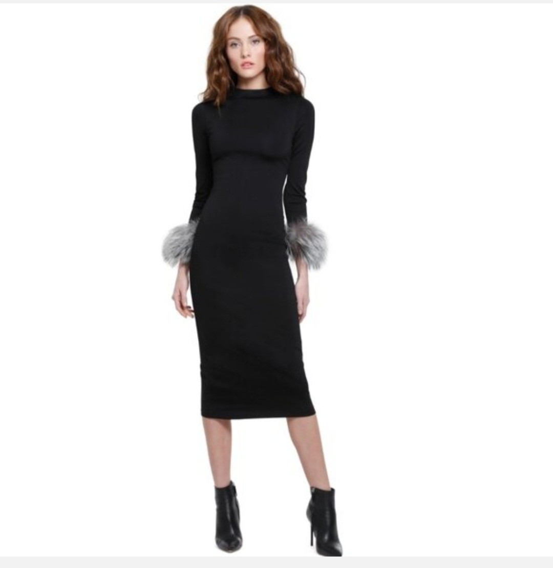 ALICE + OLIVIA Delora Fox Fur-cuff Sleeve Black Midi Dress. Size 4 $550