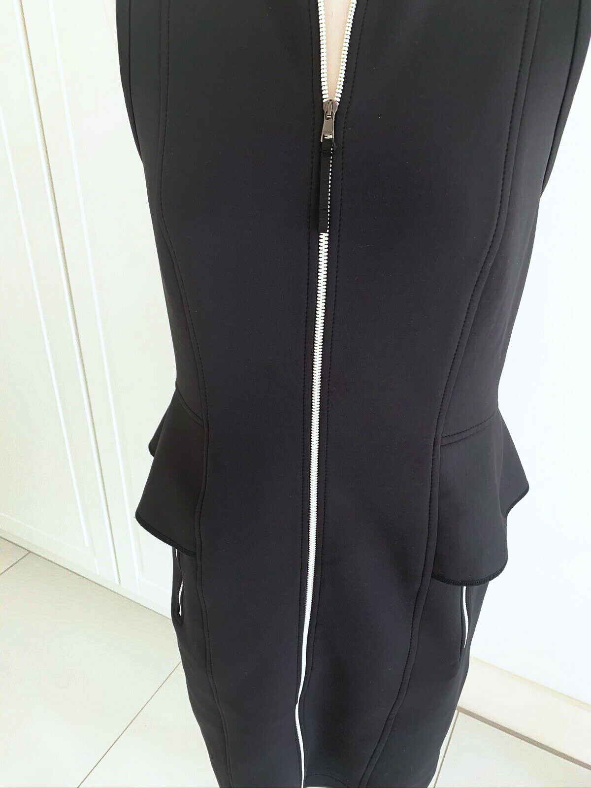 Dress black N4 Marc Cain 40 flounce softshell scuba jersey white eye-catcher