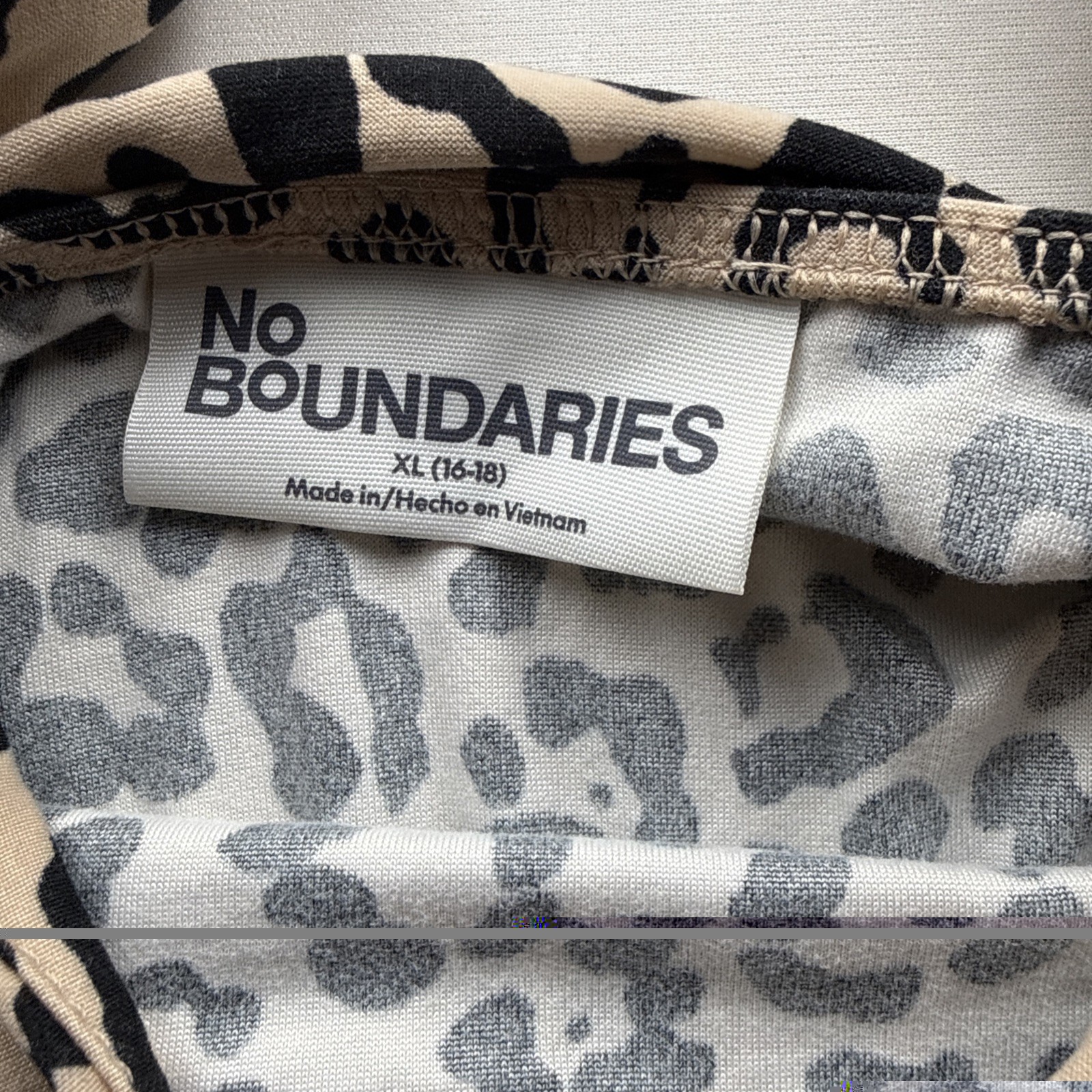 No Boundaries NWT Women’s Halter Maxi Dress Size XL cheetah Print Body Con
