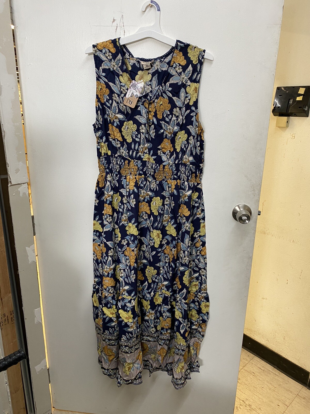 PICK SIZE-NWT- Lola P New York Women’s Long Flowing No Sleeve Dress