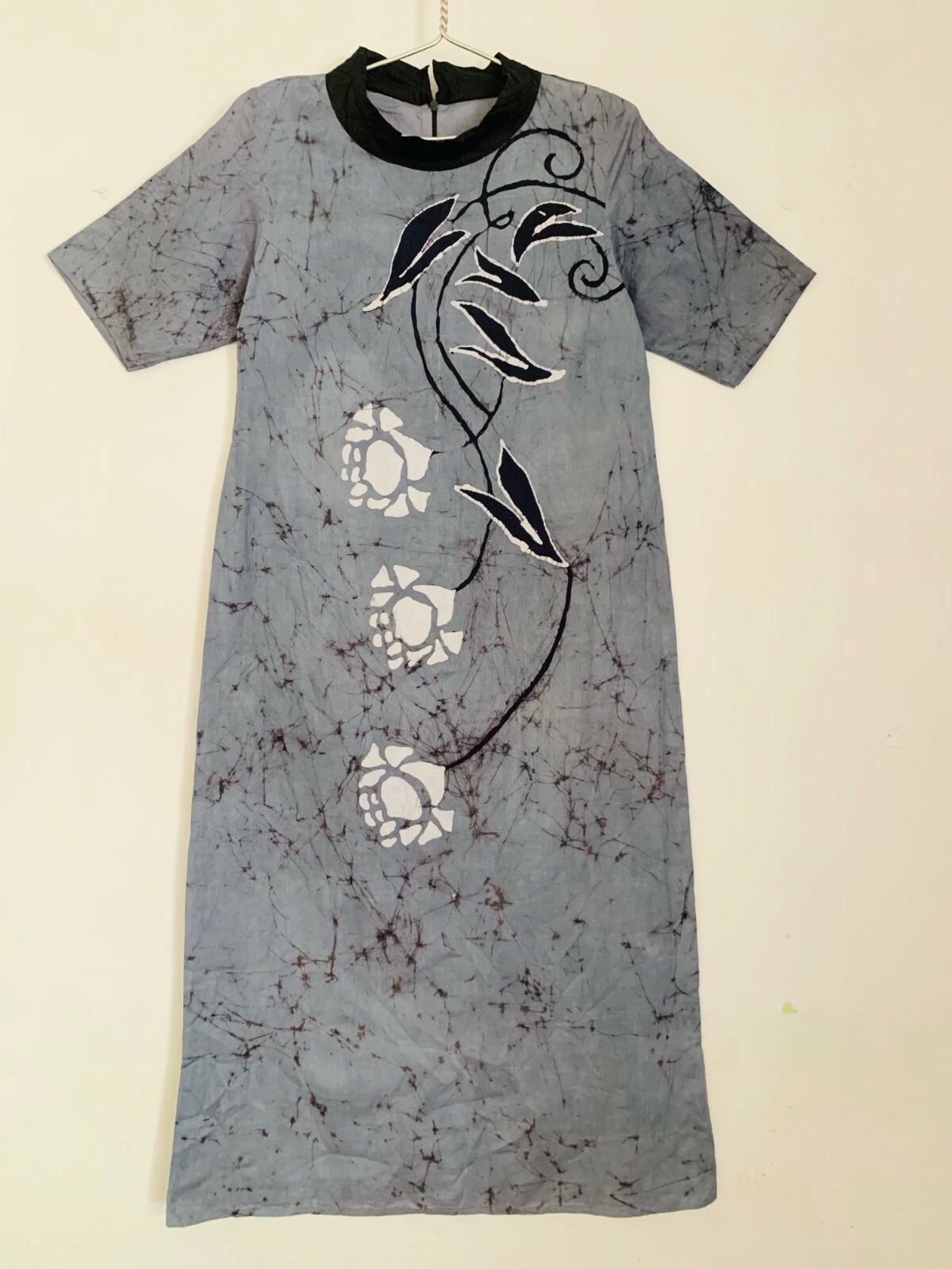 100% Pure Ceylon Cotton Handcrafted Floral Motif Batik Dress