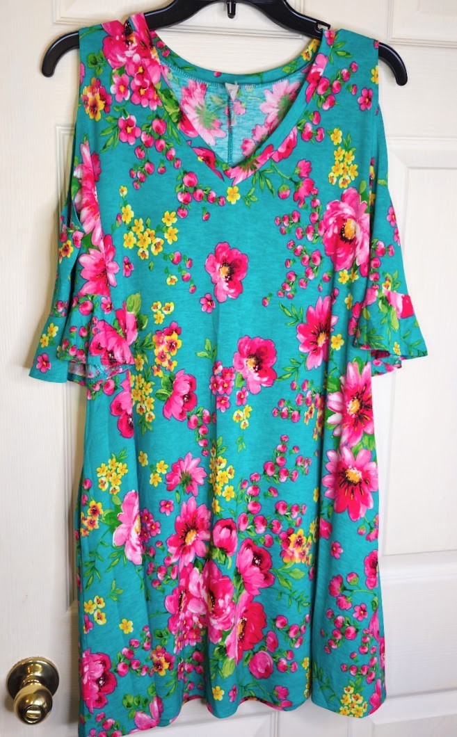 Honeyme Dress Women’s Size Medium Stretch Green Floral Pockets Cold Shoulder