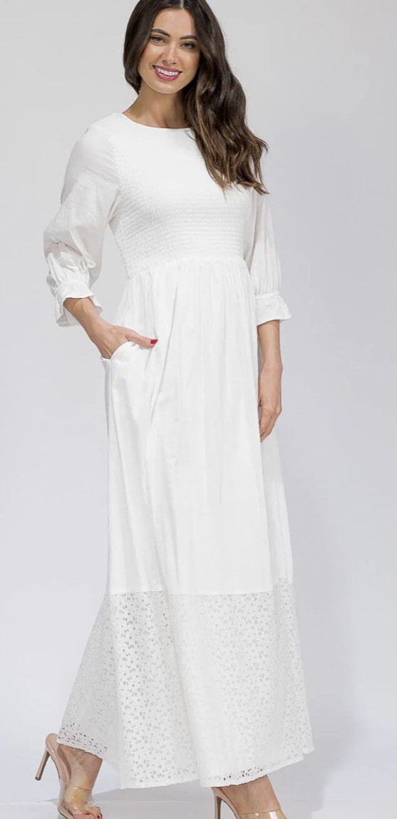Women’s 3/4 Sleeve Smock Front Dress With Pockets And Detailed Bottom Hem Large