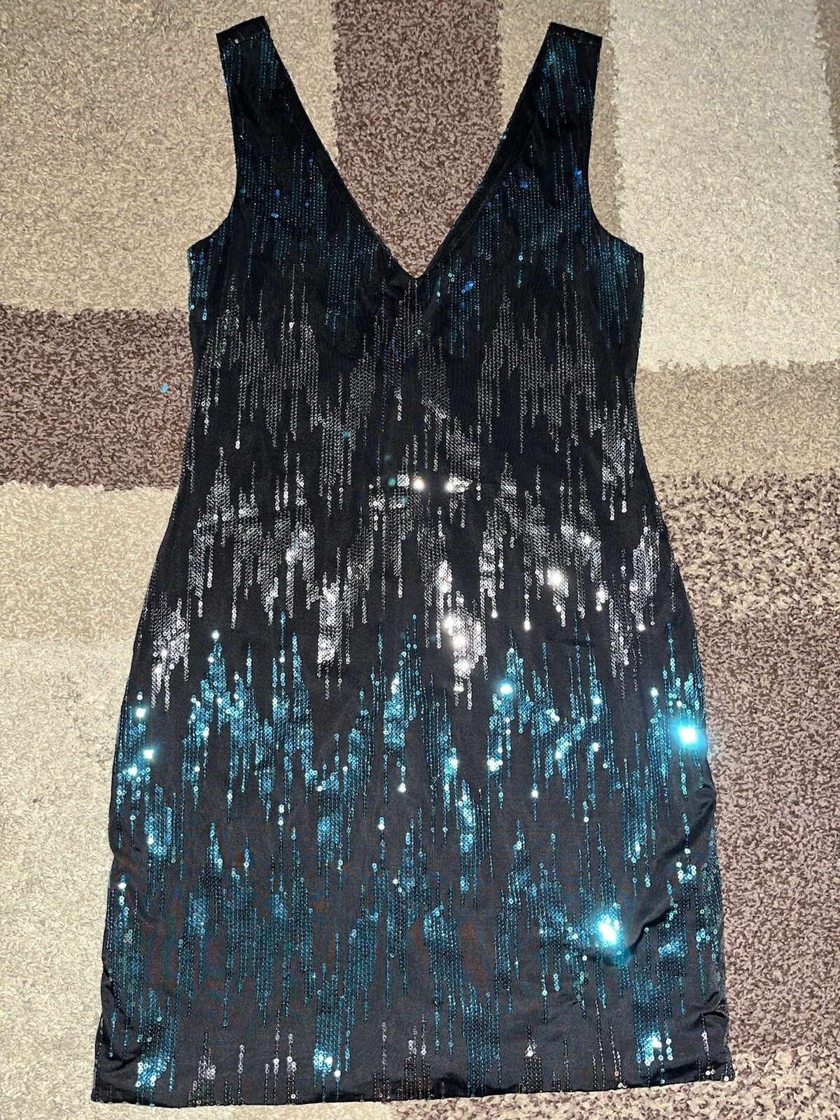 NWT As U Wish Black Blue Silver Sequin V-neck V-back Cocktail Party Dress Small