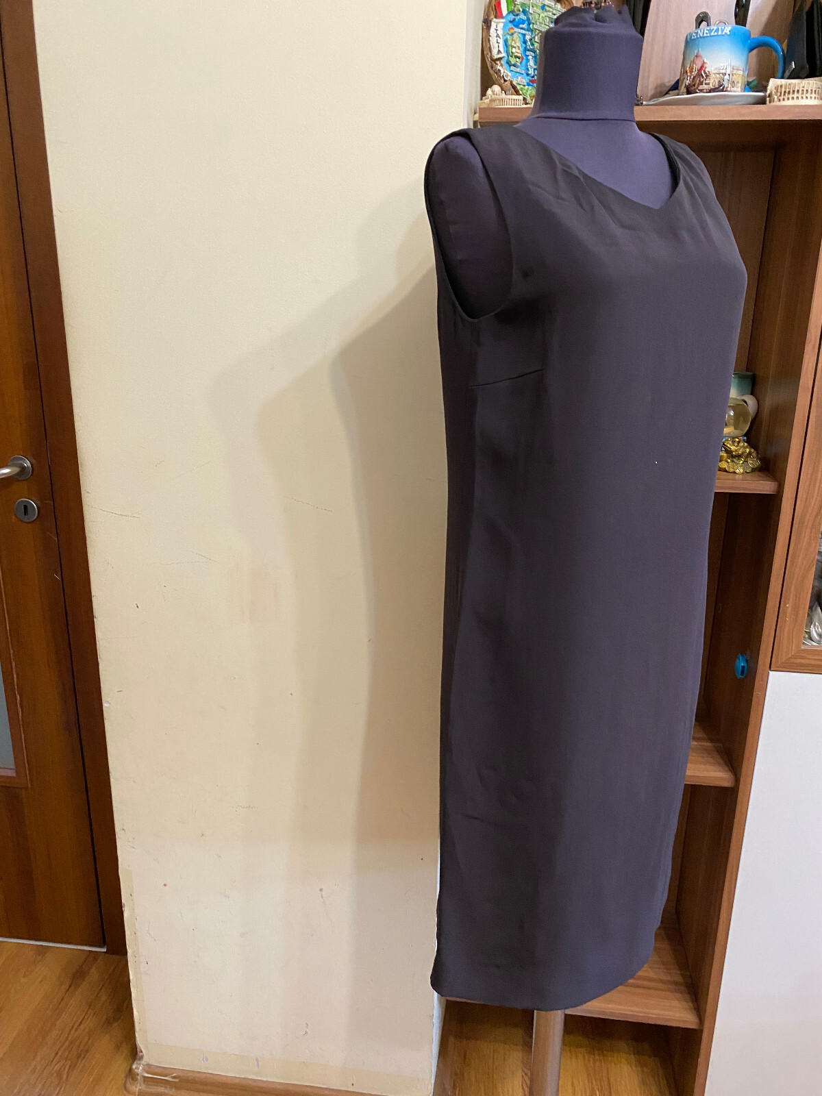GIANFRANCO FERRE STUDIO DARK BROWN CREPE PENCIL SLEEVELESS DRESS-IT 42,UK 10