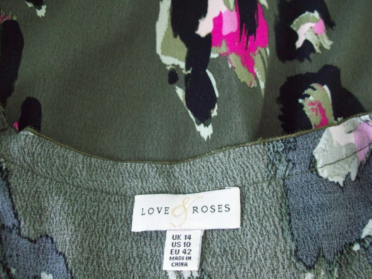 Next Love & Roses Khaki Green Animal Sequin Angel Sleeve Midi Dress Size 14