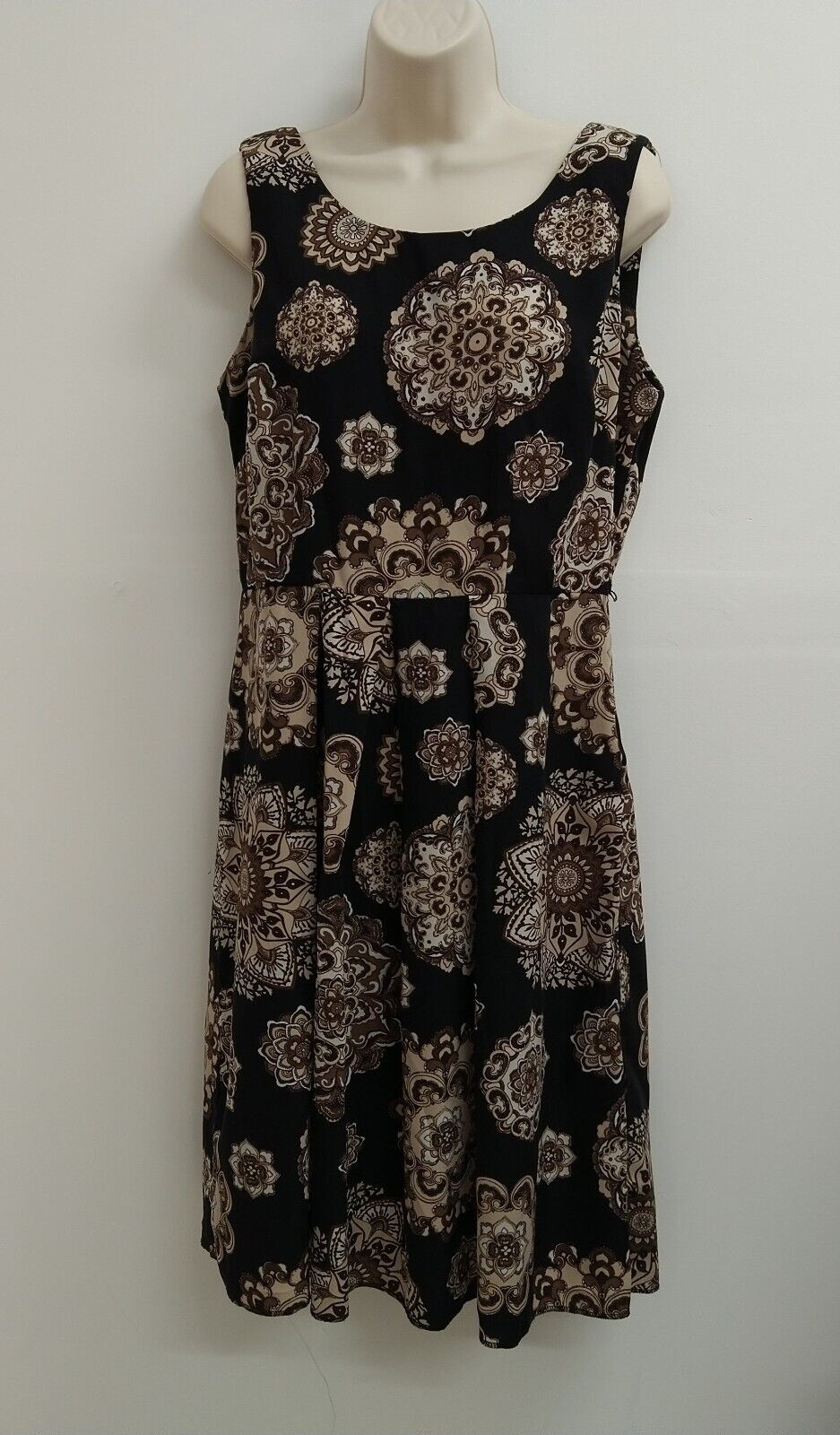 Studio I Dress Womens Size 8 Brown White Black Paisley Sleeveless Midi Ladies