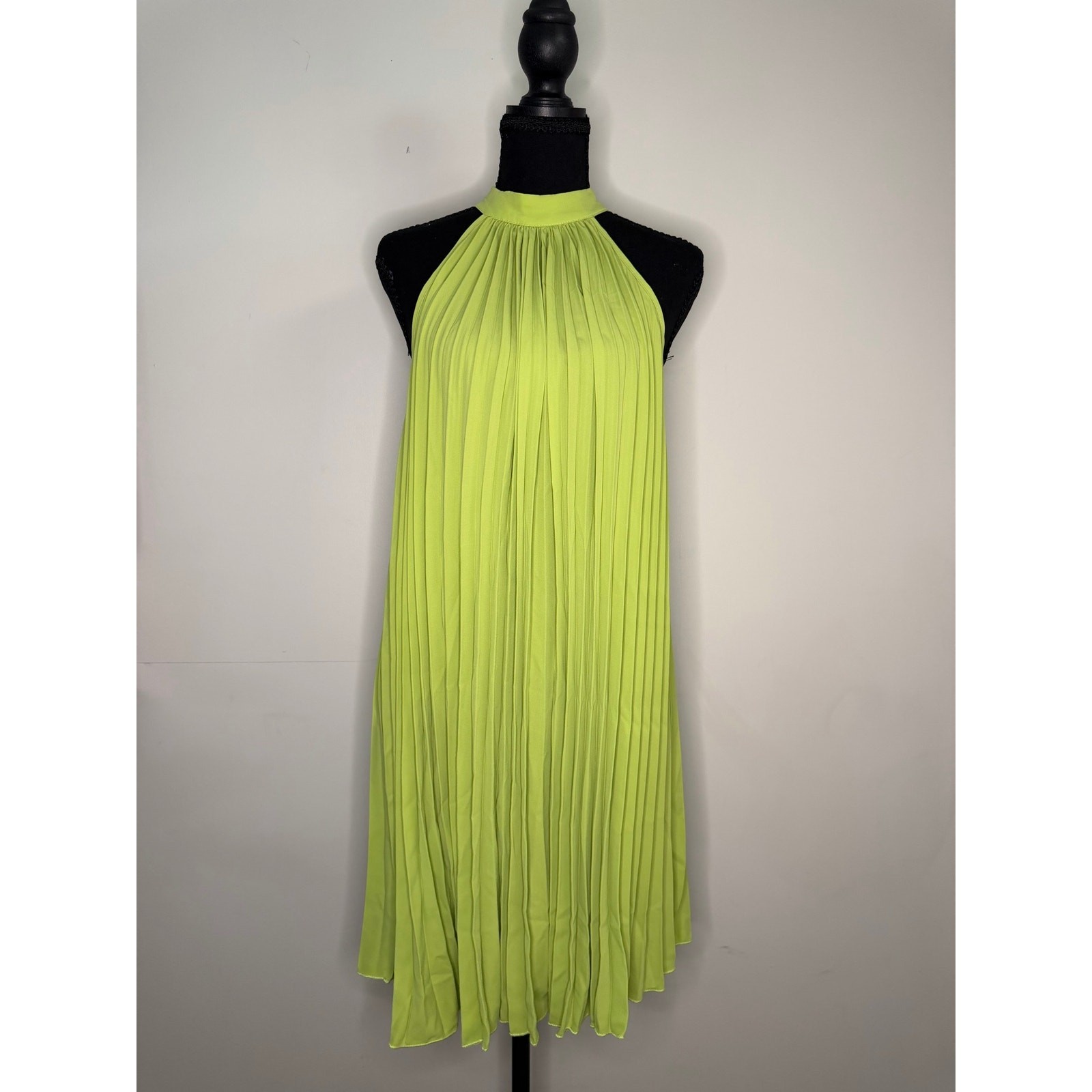 SweatyRocks Neon Lime Pleated Halter Midi Dress Size M NWT