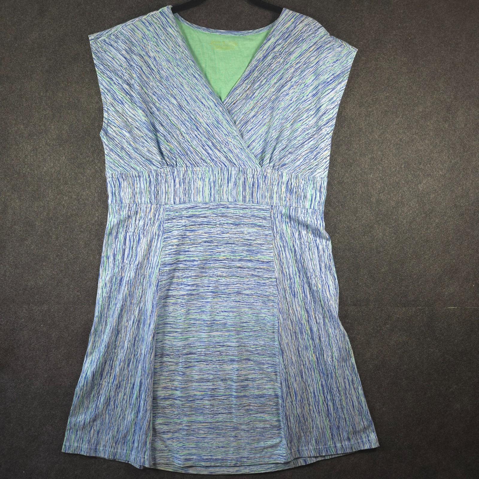 Royal Robbins Size Large V-Neck Blue Multicolor A-Line Knee Mini Dress Active