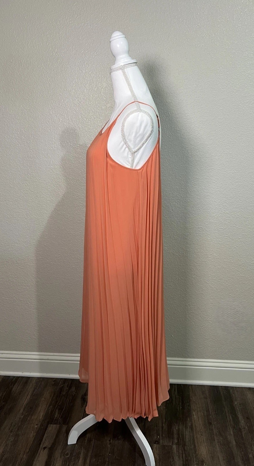 BCBGeneration Pleated Shift Dress Coral Orange Women’s Size Large Light Flowy