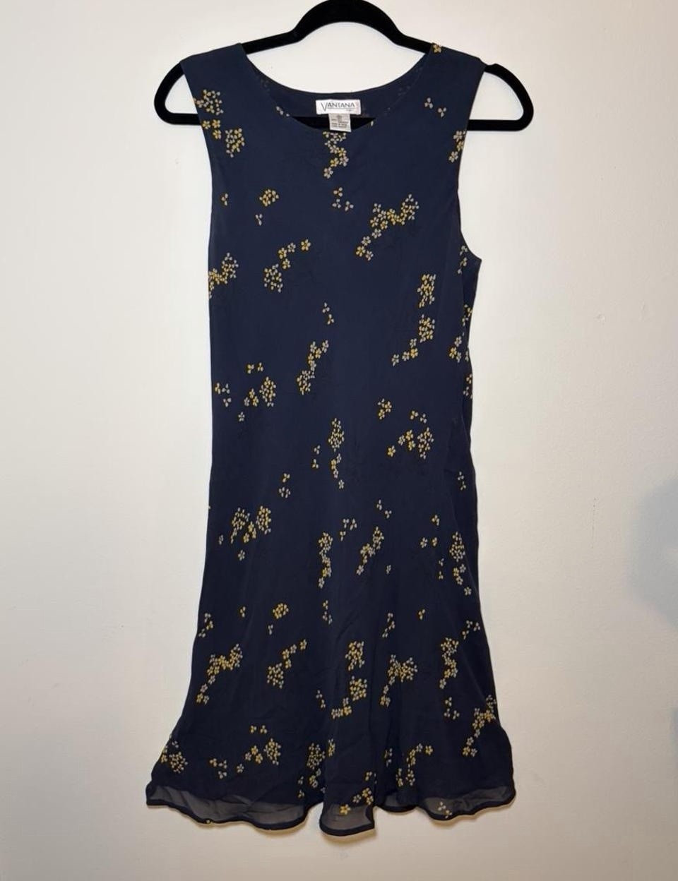 Vintage 90s/ Y2K Vantana Italy 100% Silk Navy Floral Sleeveless Dress L