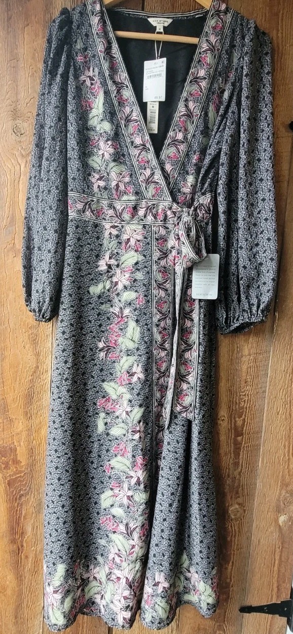 NWT Max Studio women’s long-sleeve maxi dress Size Medium msrp $188