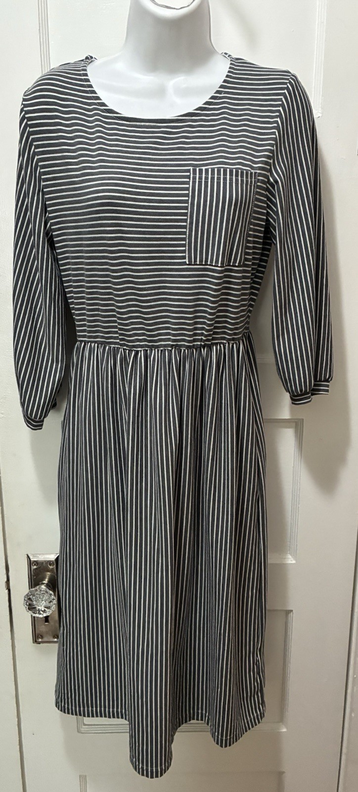 Minimalist Grey Striped Dress Classic Short Mini T-Shirt Pockets Preppy Dress M