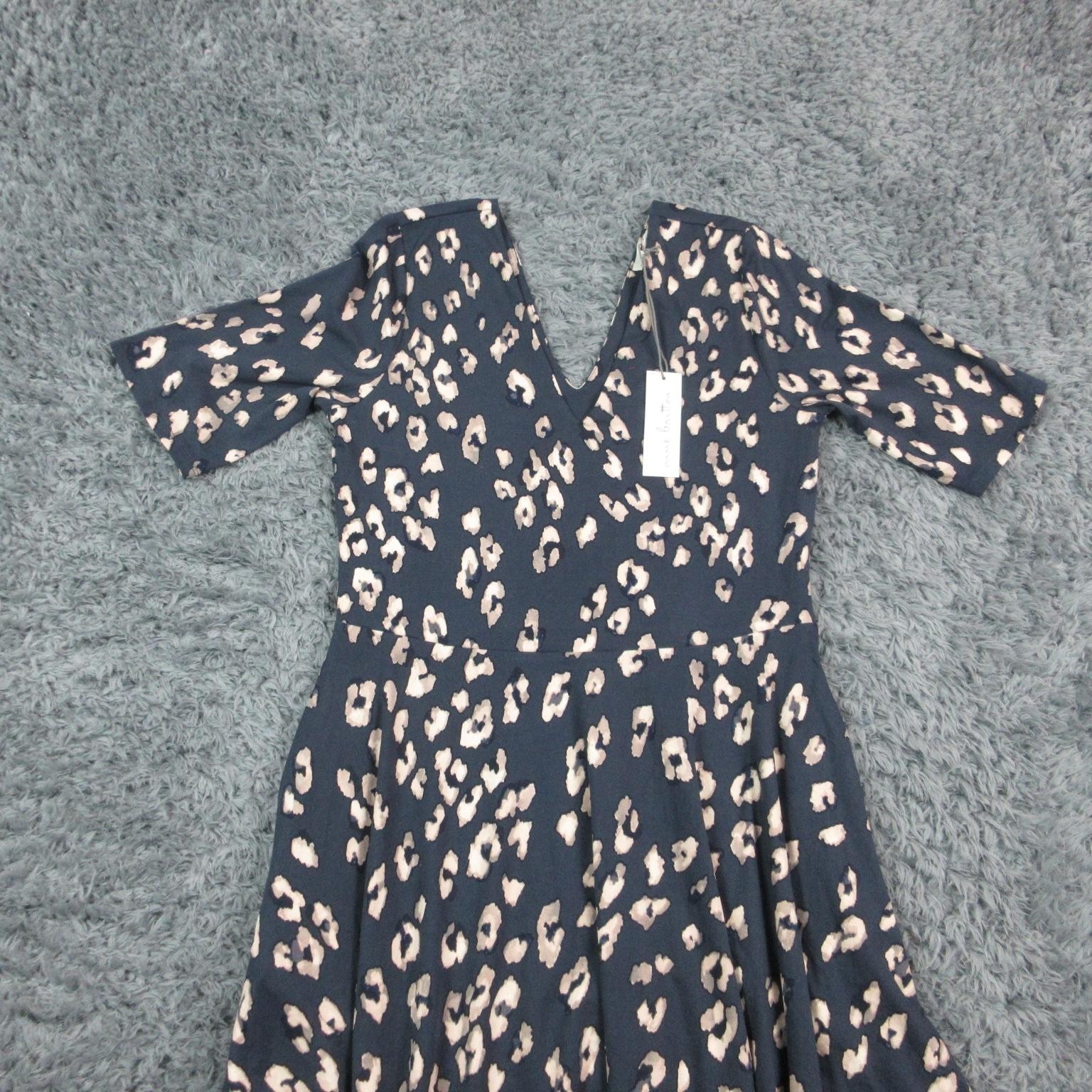 Nine Britton Dress Womens Large Blue Leopard Fit & Flare V Neck Knee Casual NWT