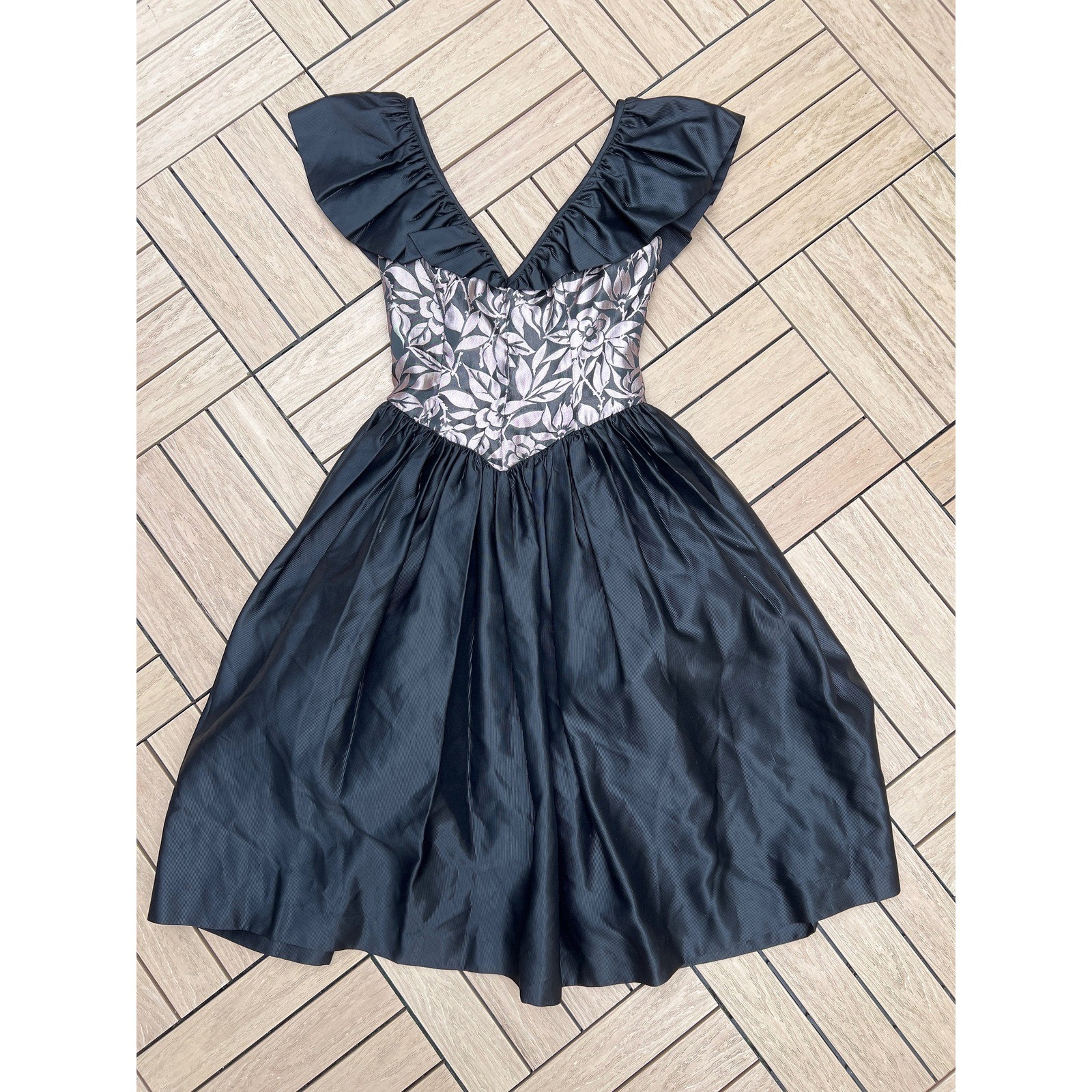 1990’s TD4 by Eletra Ruffle Off Shoulder Sleeve Black Flaired Dress