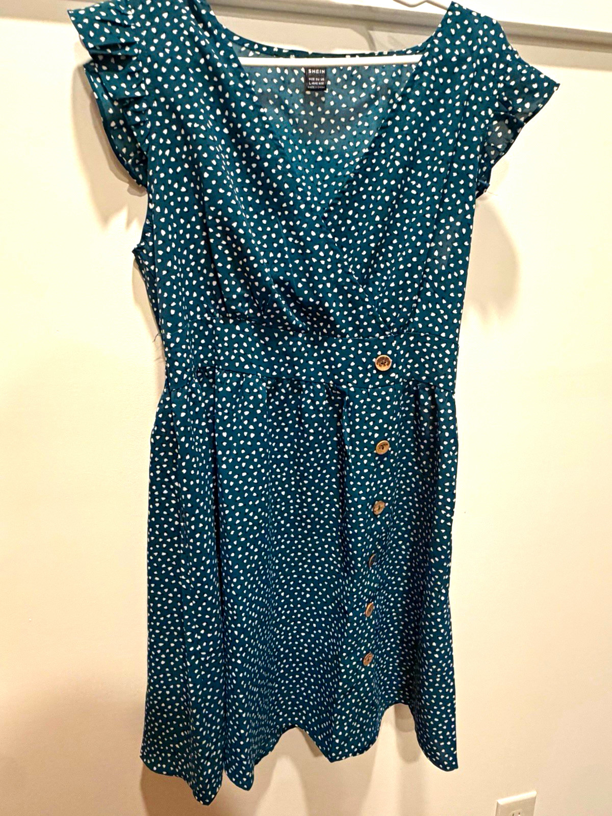 SHEIN Women’s L green/White Polka Dot V-Neck Button Ruffle Sleeve A-Line Dress