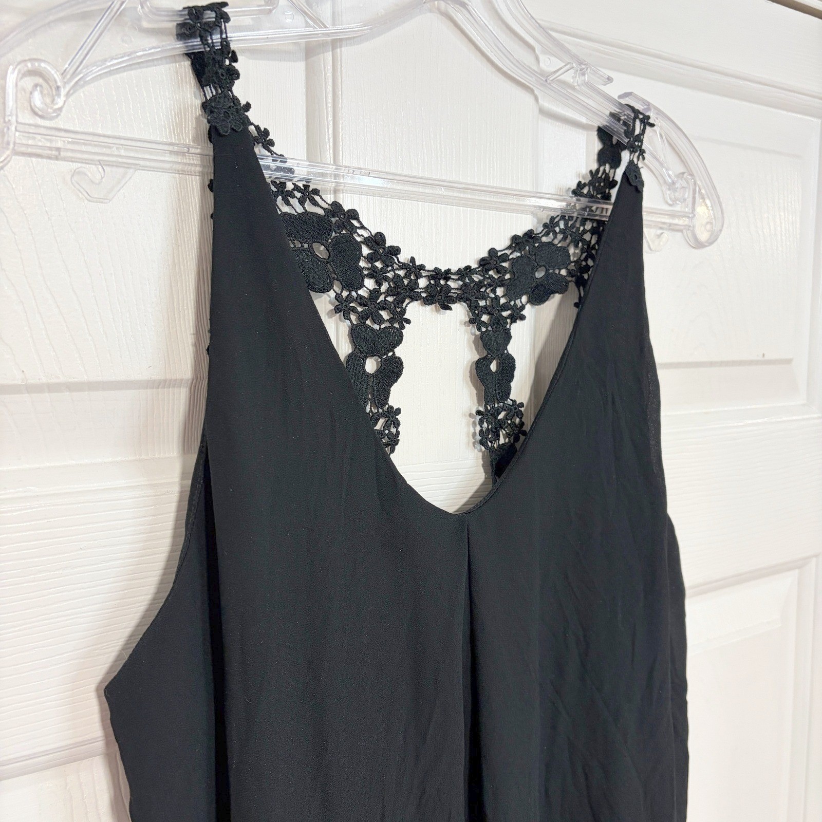 MiAmi Lace Open Back Black Shift Dress M Sleeveless Mini Short Loose Party Dance