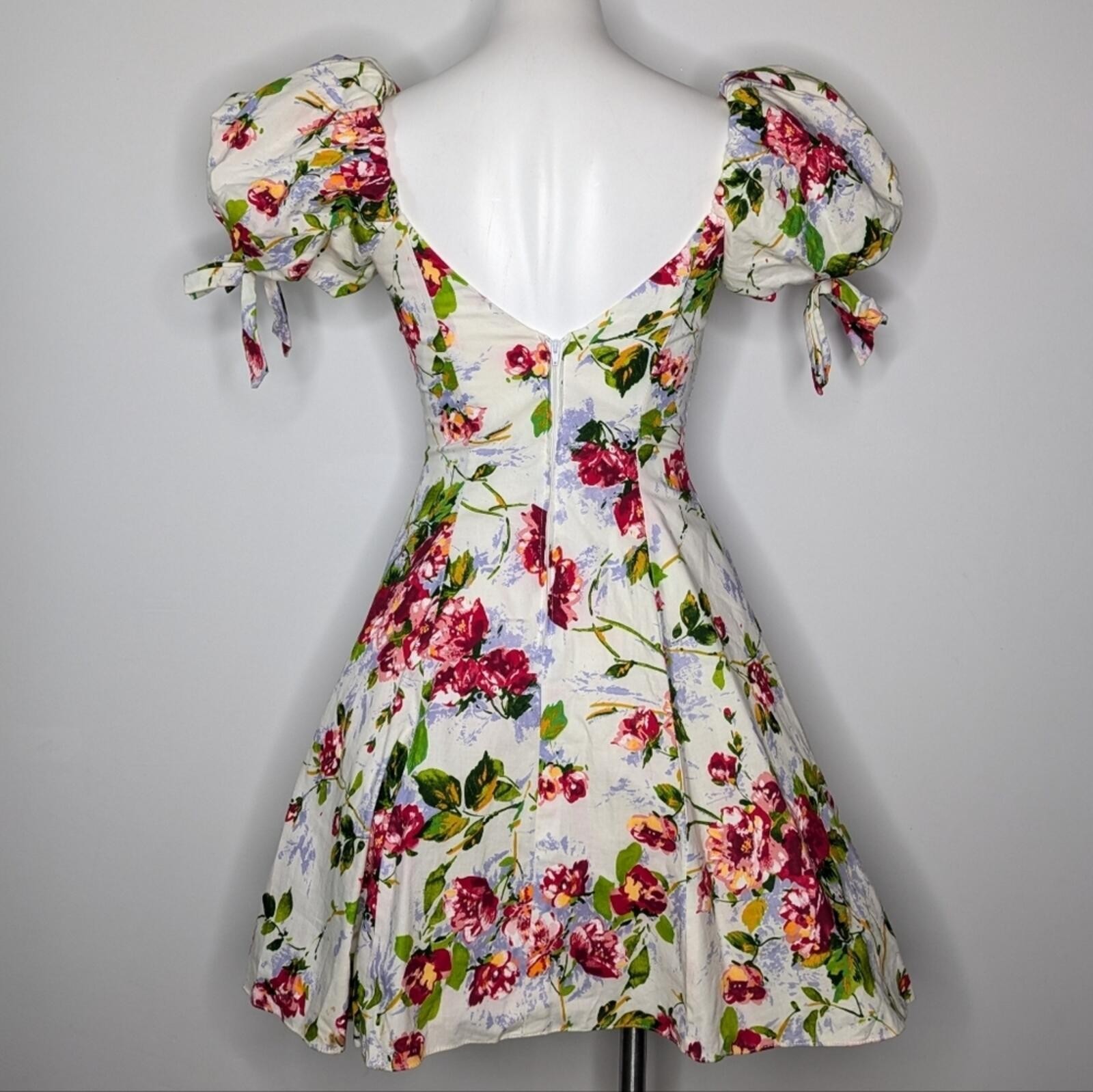 Vintage DBA LA White Red Blue Floral V Neck Puff Sleeve A Line Knee Length Dress