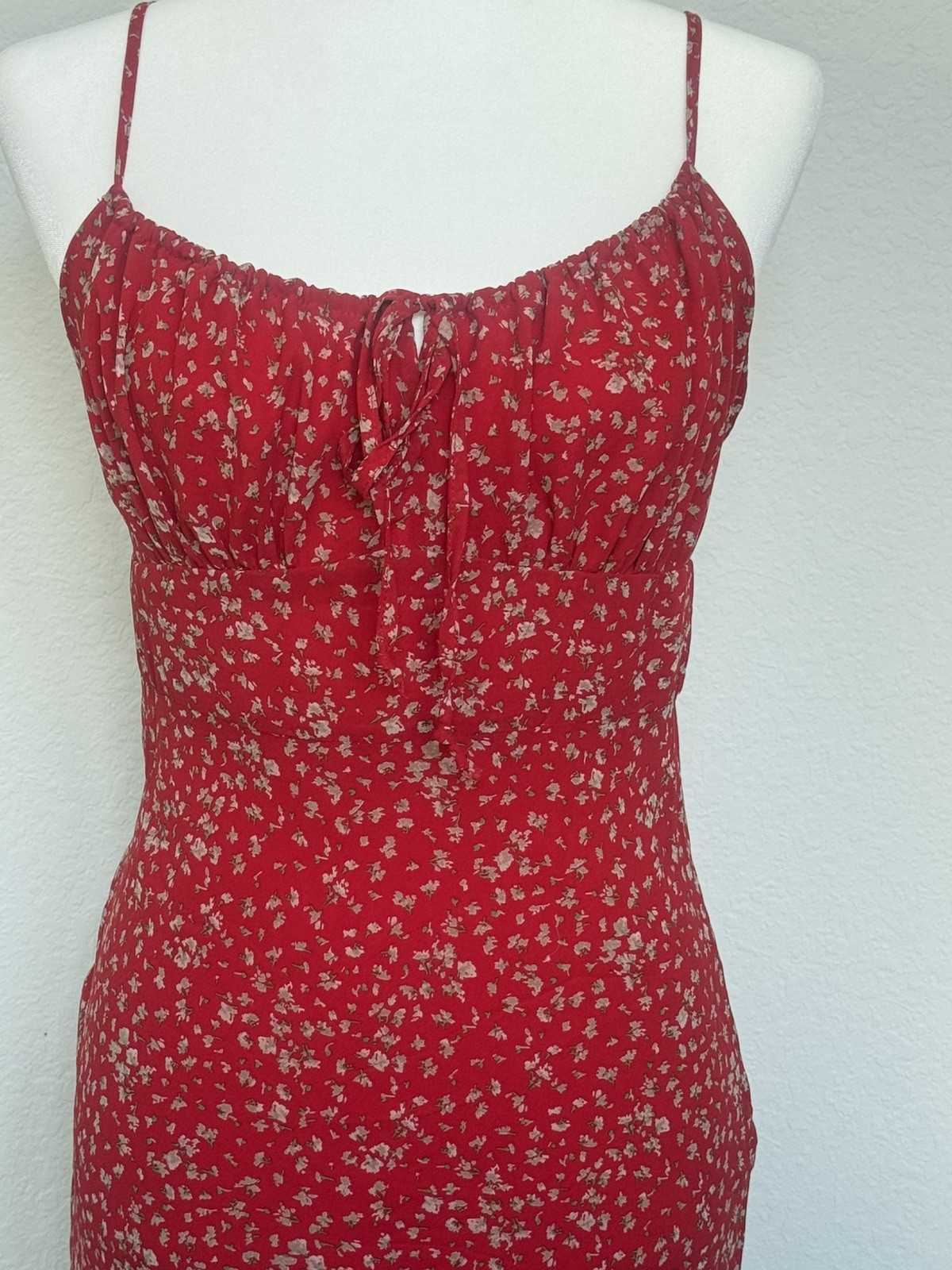 Never worn – NTW Cotton Candy LA red floral mini dress w/ spaghetti strap L