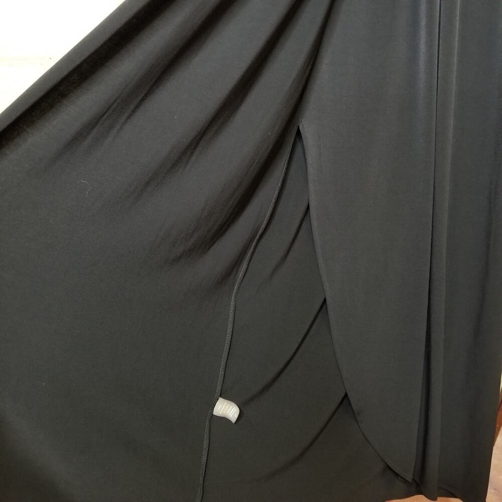 Calvin Klein V-Neck Draped Sequin Waist Cap Sleeve Ball Gown Size 2