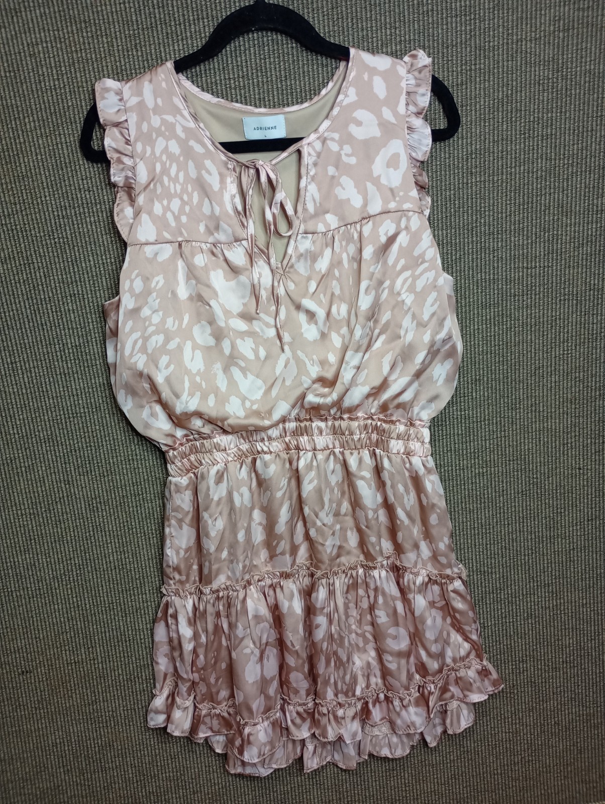 ADRIENNE Dress L Sleeveless flutter ruffle,tie-front keyhole,Tiered Bottom