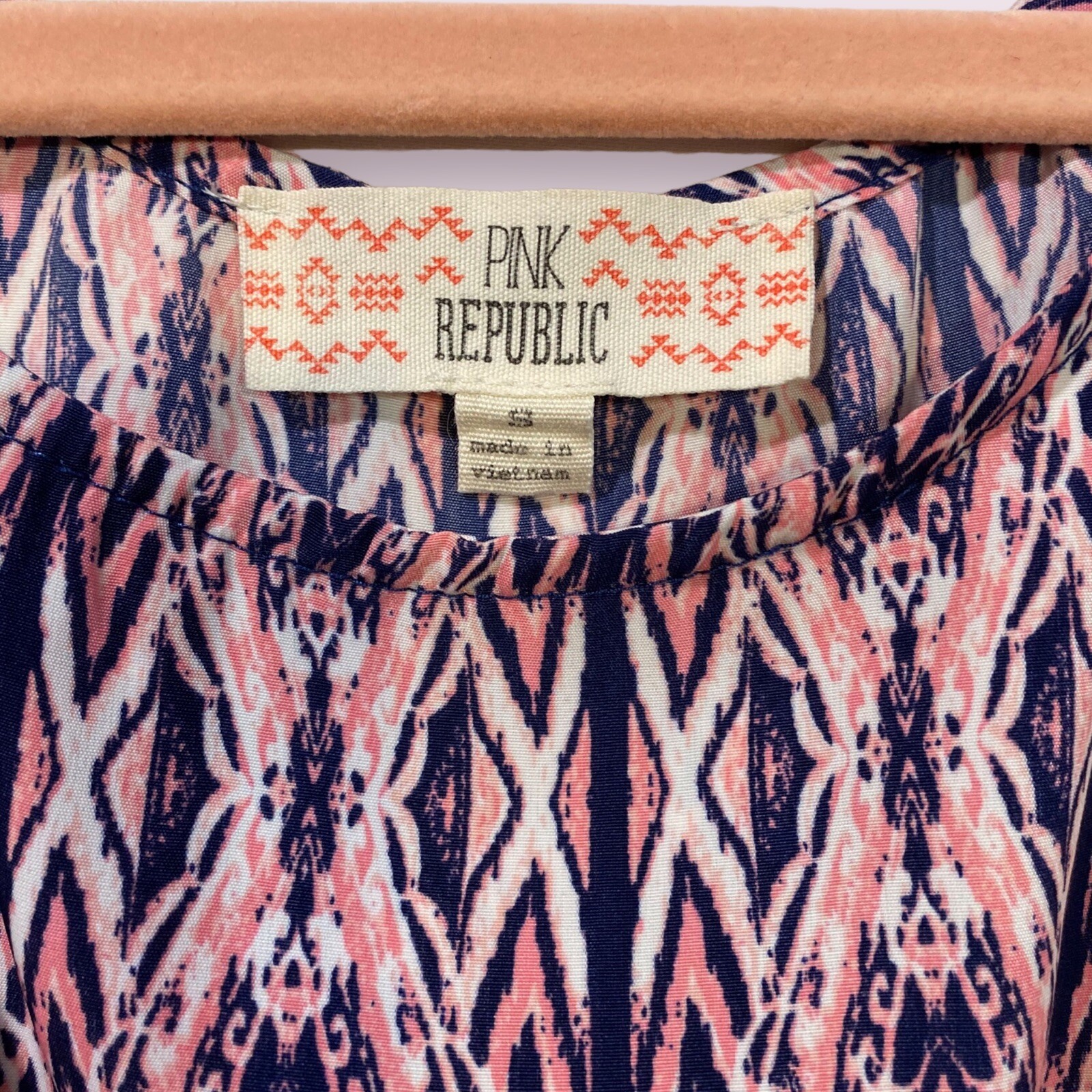 Pink Republic Cut Out Back Mini Dress Juniors Small Lightweight Summer Chic