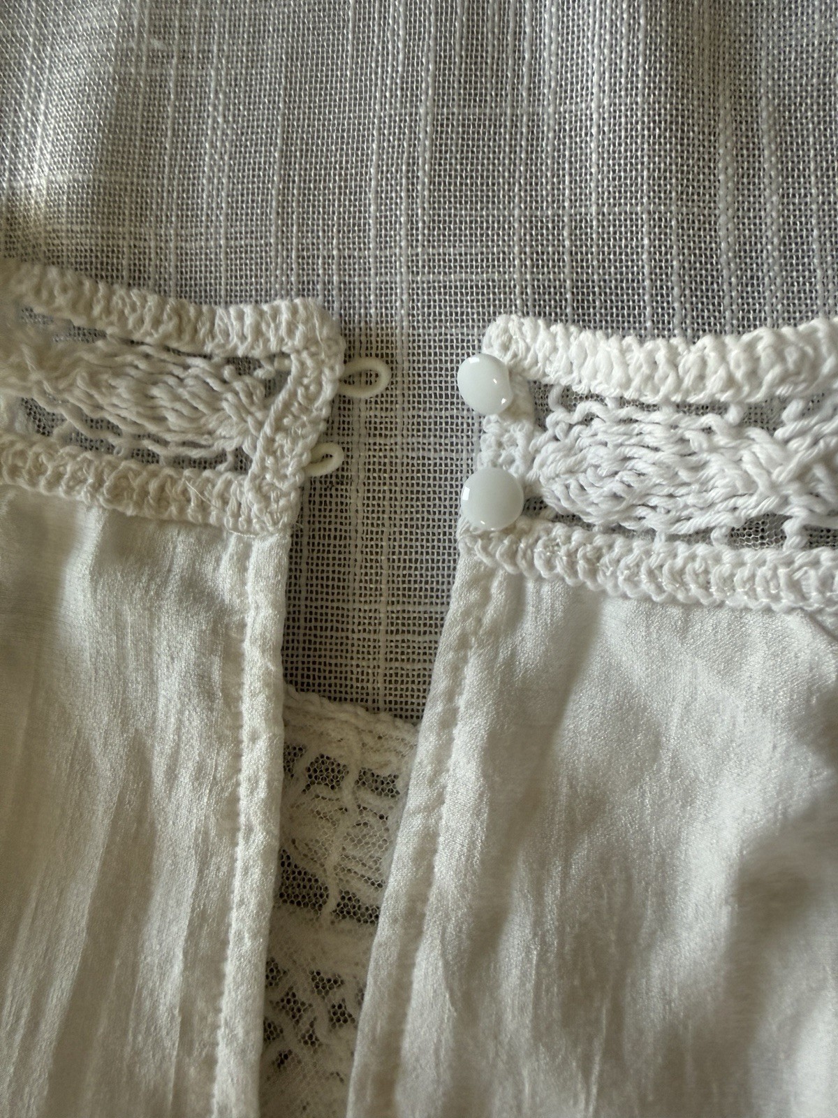 BTFBM Women’s White Solid Halter Lace Yoke Tiered A-Line Lined Knee Dress Sz L