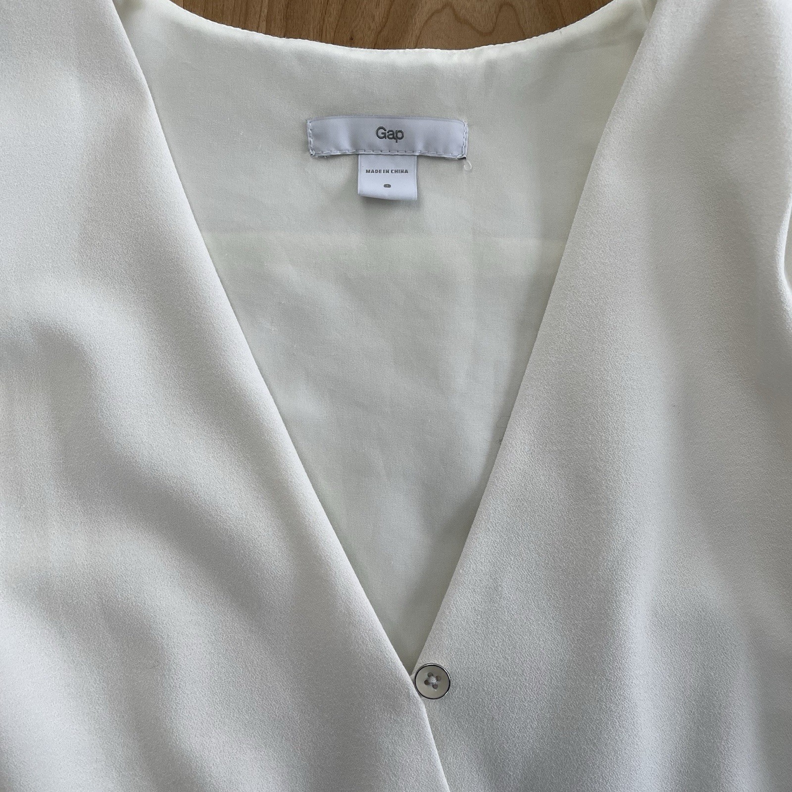 Gap Ivory Sleeveless Front Cross Over V-neck Dress Size 8
