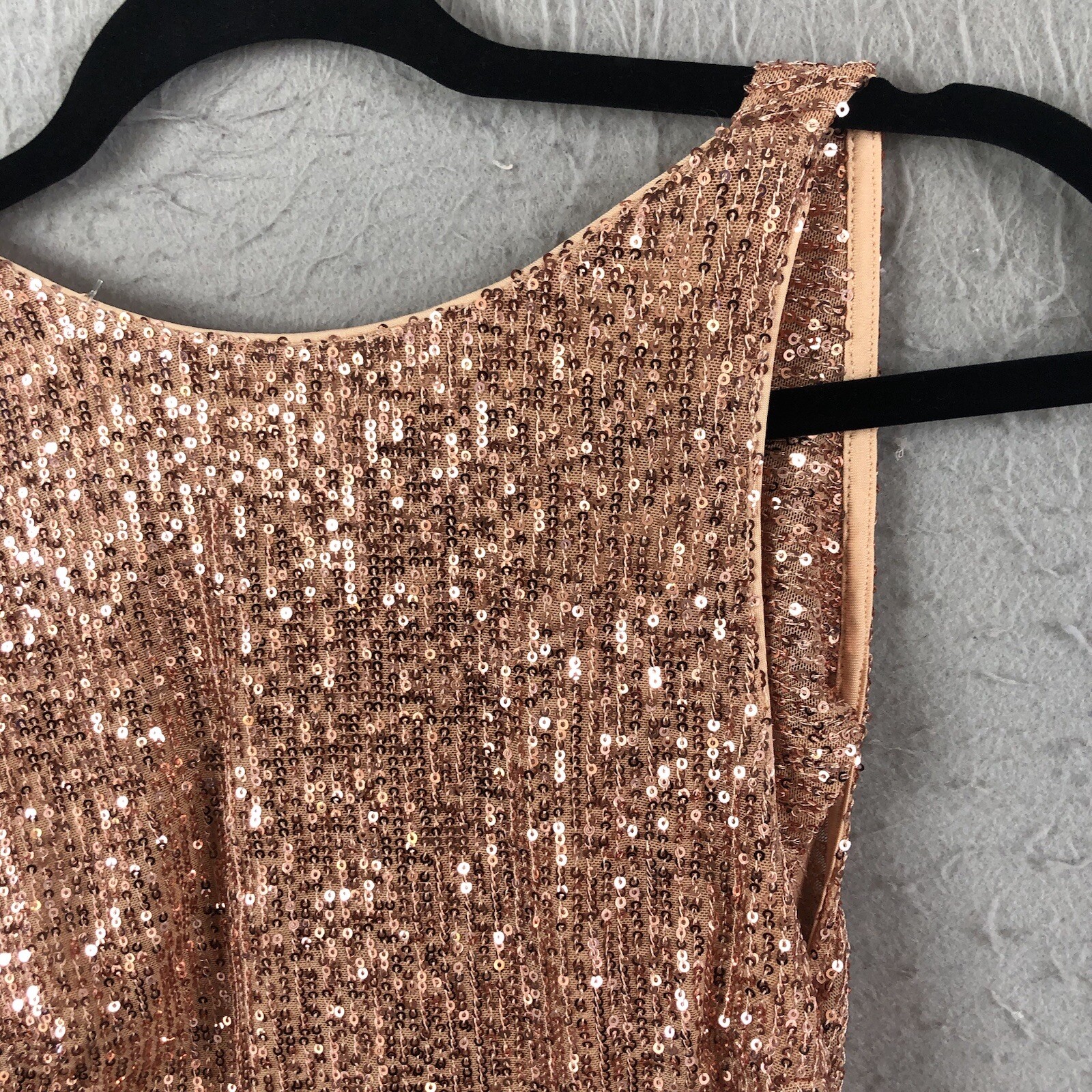 Hello Molly Mini Dress Womens 4 Pink Blush Sparkle Queen Sequin All Over NEW