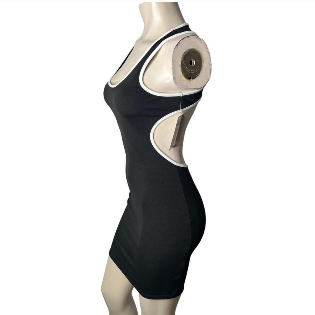 🆕Black & White Trim Cut Out Open Back Stretch Fashion Bodycon Mini Dress~Size S