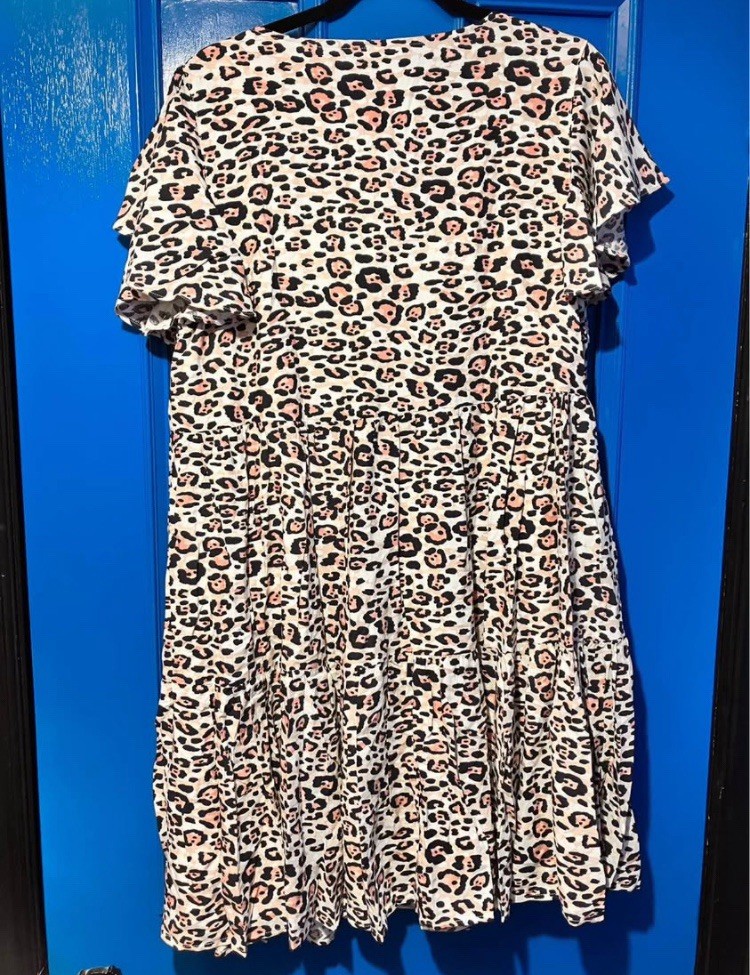 Proud Poppy Corey Medium Pink Leopard Animal Print Short Sleeve Smock Dress BNWT