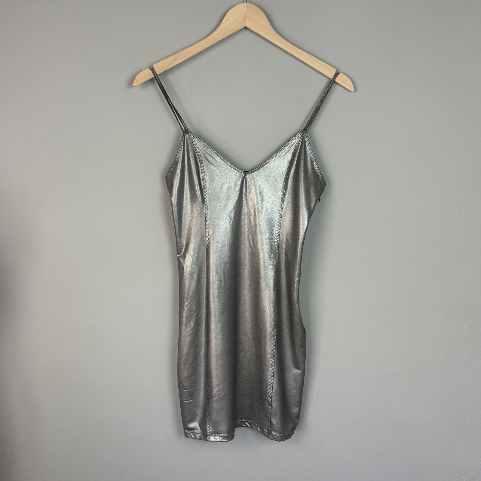Forever 21 Dress Womens M Silver Pewter Metallic Stretch Party Dress New Years