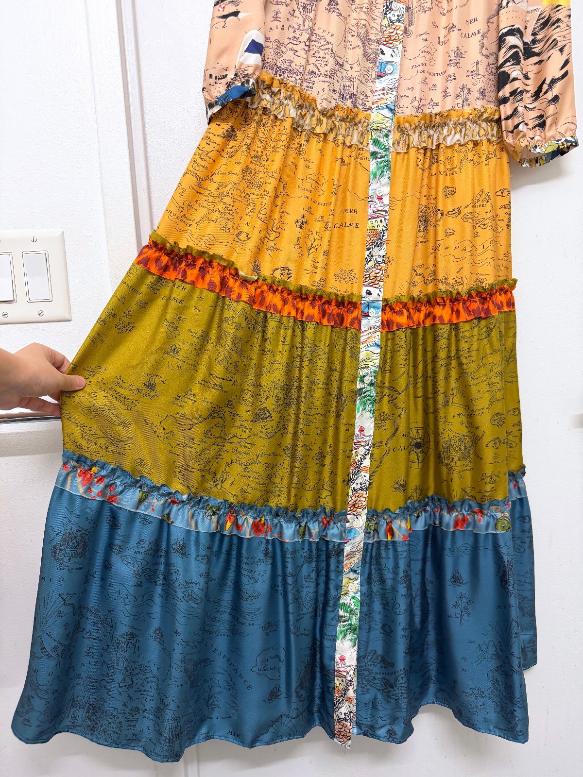 La Prestic Ouiston Flore Map Carte Silk Maxi Dress Tiered Patchwork Panther 0