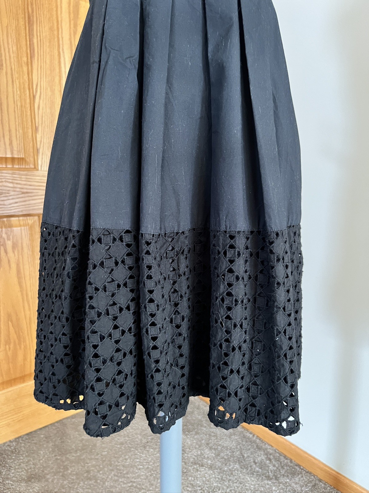 Ann Taylor Black Sleeveless Eyelet Shirtdress 00P