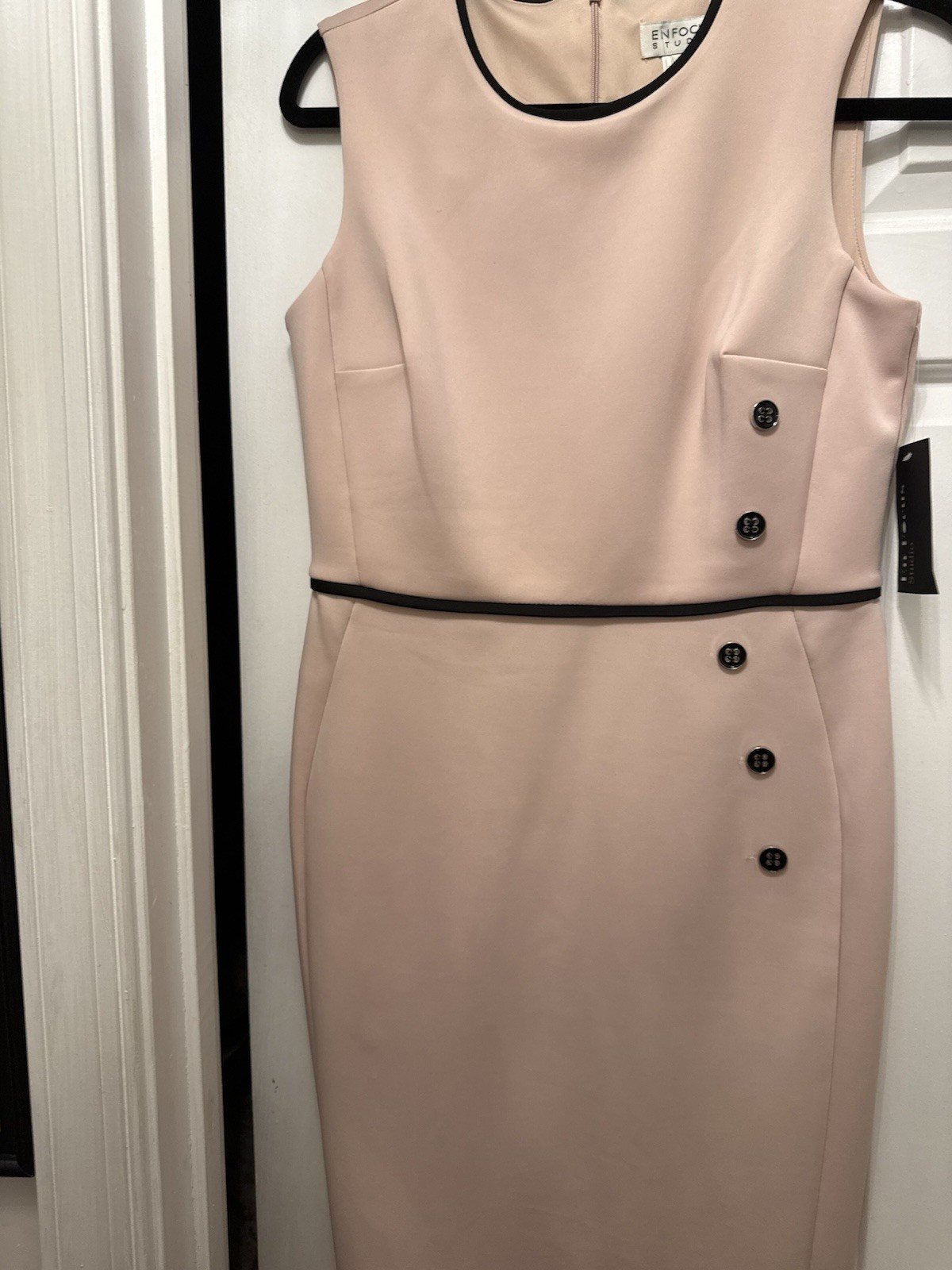 Designer Dress NWT Sz 6 Side Buttons Round Neck Reduced