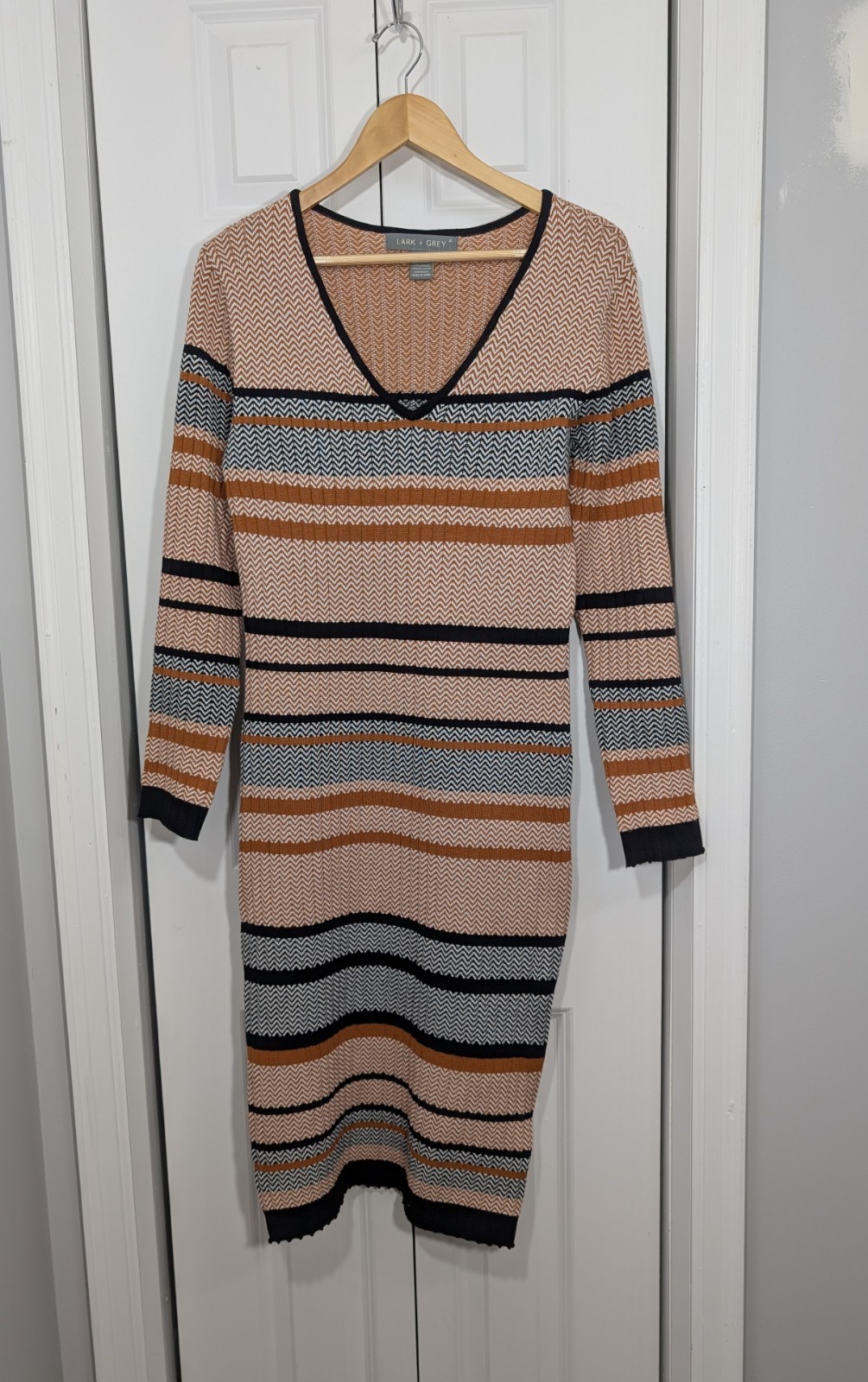 Lark + Grey Women’s Size Large Sweater Dress Brown