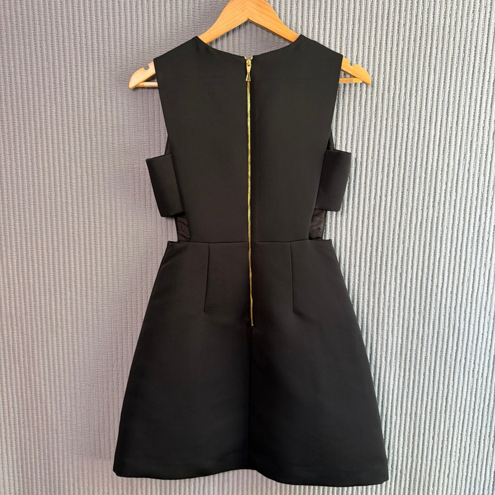 Kate Spade Cocktail LBD Mini Dress 0 Fit and Flare Black Side Cutout