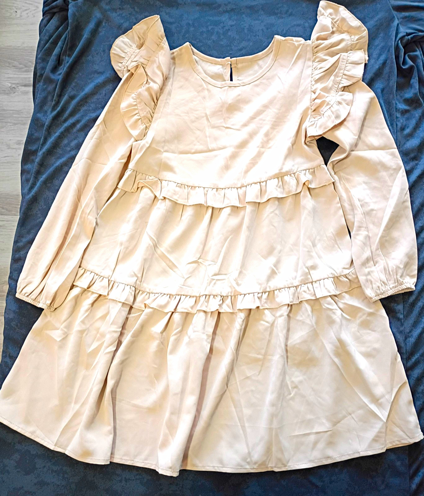 Apricot Solid Tiered Ruffle Dress Long Sleeve Round Neck Kid Size 130 (US M 7/8)