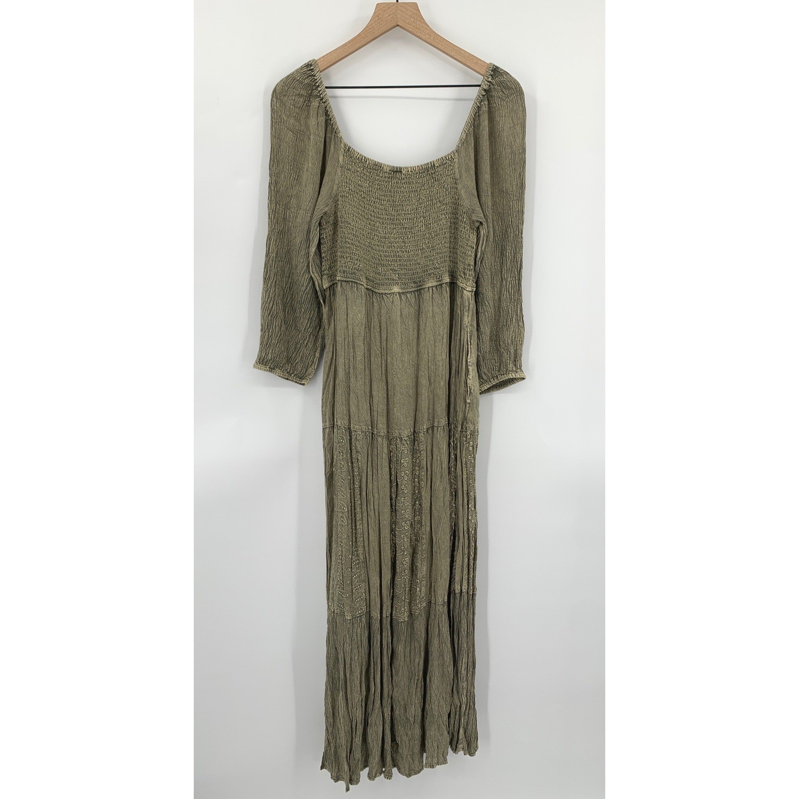 Young Threads Dress Womens Medium Green Gray Maxi Long Smocked Boho NEW